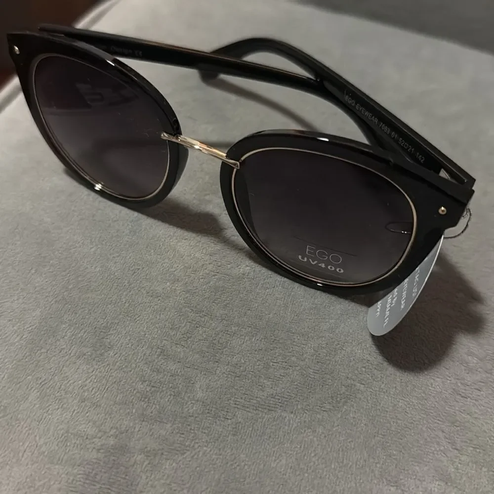 EGO Black Modern Round Sunglasses Gray Lense BRAND NEW - Womens Gold Accent